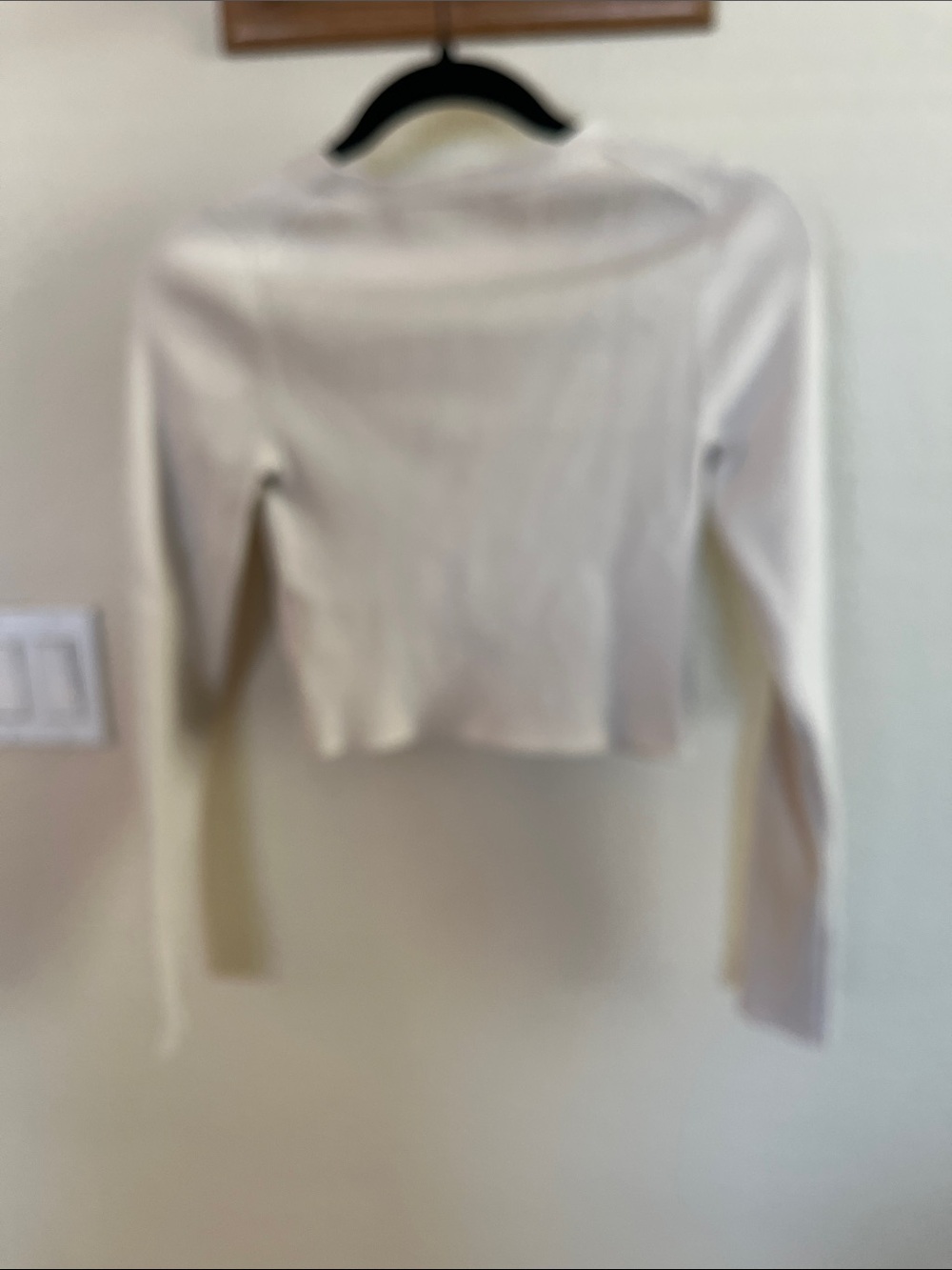 Kith Cream Ribbed Henley Crop Long Sleeve Top - Picture 4 of 7
